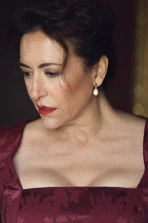 Character image for Elvira Santamaría