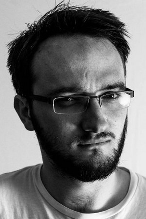 Hugo Amizet as Misterfox on Parlons VF