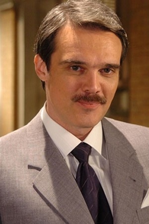 Character image for Clóvis Moura