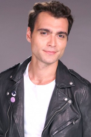 Hakan Kurtaş as Deniz on Full Moon (2017)