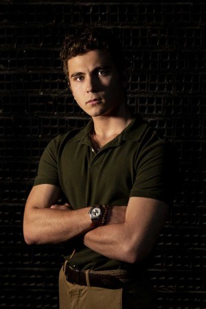 Character image for Román