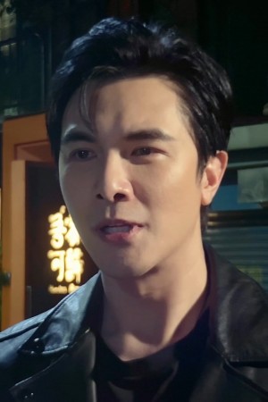 Character image for Damian