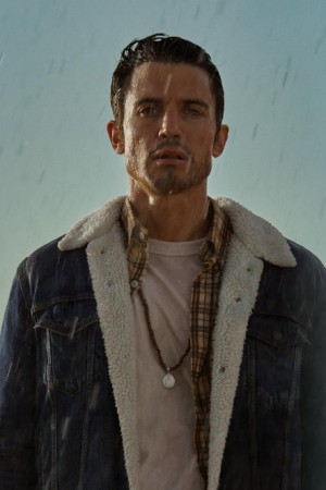 Character image for Roberto