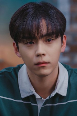 Character image for Song Ho-young