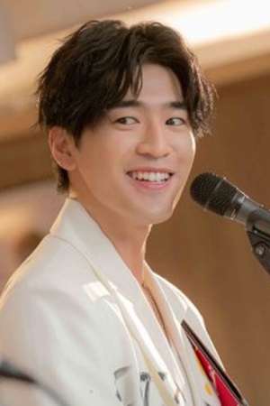 Character image for Neil