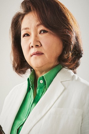 Character image for Chief Yong-sook