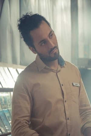 Character image for مقدم السينما العربية