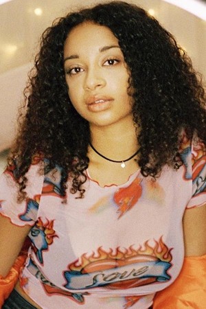 Character image for Amy