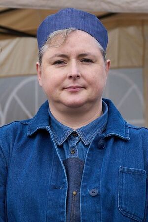 Character image for Della Fry