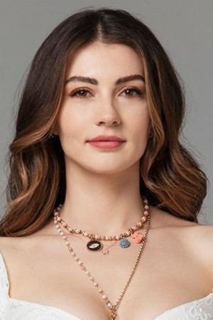 Character image for Esra Erten