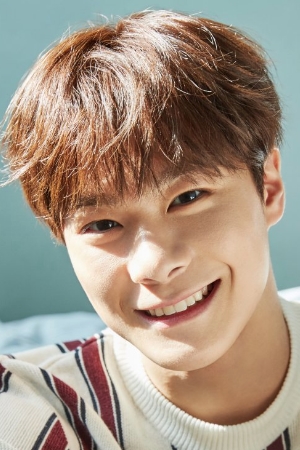 Character image for Moonbin