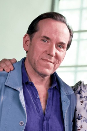 Character image for Julian Hartswood