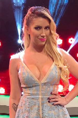 Character image for Carmiña