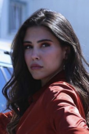 Character image for Nazlı