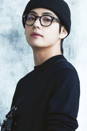 Character image for V