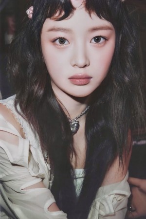 Character image for Hanni