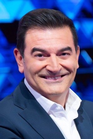 Character image for Max Giusti