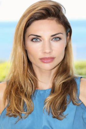 Character image for Juliette Vanin