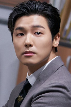 Character image for Han Jun-kyoung