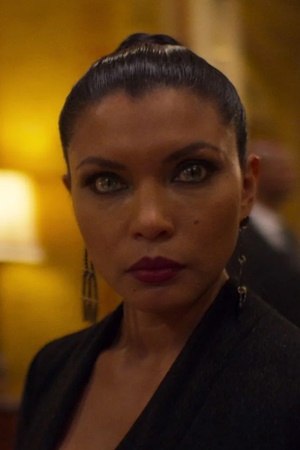 Character image for Débora