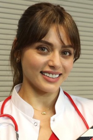 Sıla Türkoğlu as  on Doc (TR)