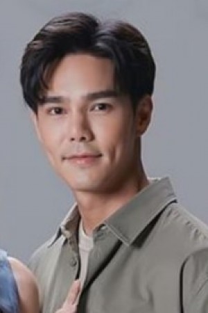 Boom Kitkong Khamkrit