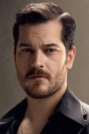 Character image for Eşref Tek