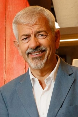 Character image for Carlos Sobera