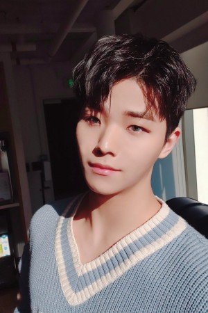 Character image for Junhyung