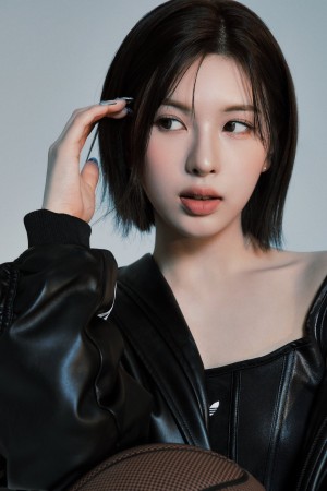 Bae Jin-sol as Bae Jinsol on Reminiscence