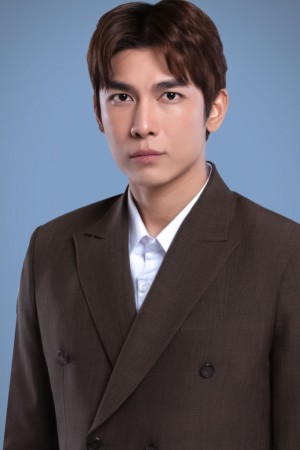 Mew Suppasit Jongcheveevat as Win on HOMEROOM (2025)