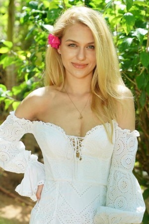 Character image for Angelika