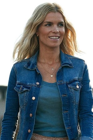 Character image for Helene