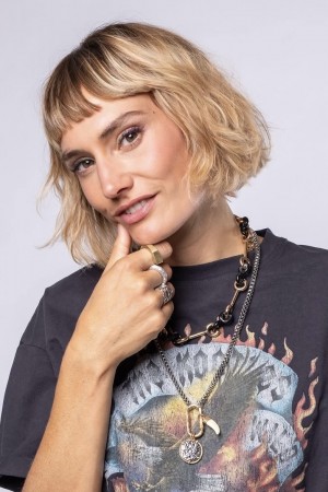 Character image for Anouk Revero