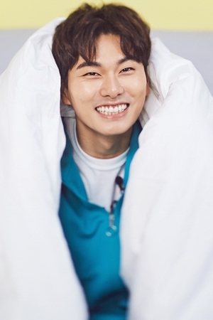 Character image for Lee Yi-kyung