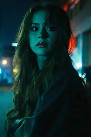 Character image for Yasemin