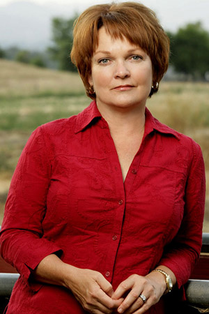 Pamela Reed as Gail Green on Jericho (2006)