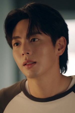 Character image for Poom