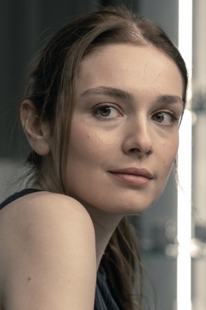 Character image for Deren