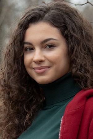 Character image for Asiye Eren