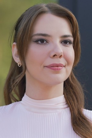 Character image for Sinem