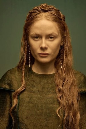 Emily Beecham as Edith on King & Conqueror