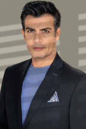 Character image for Esteban Lombardo