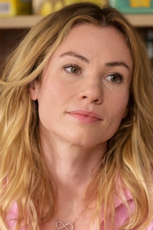 Character image for Julie