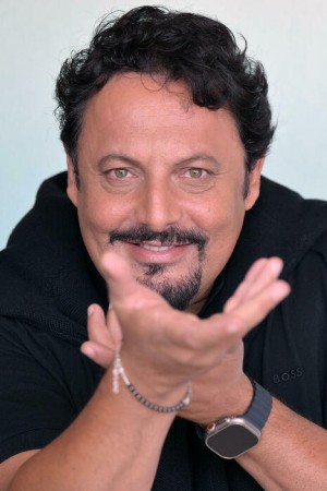 Character image for Enrico Brignano