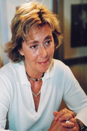 Ana Zanatti as Maria José Campos on Strawberries with Sugar