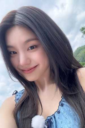 Character image for Yeji