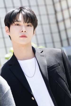 Character image for Doyoung