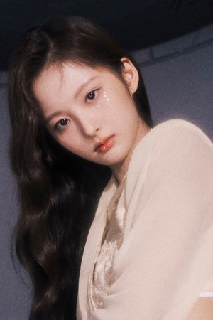 Character image for Sullyoon