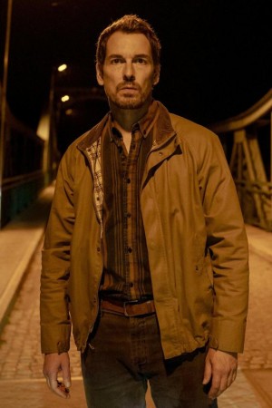 Felix Kramer as Roland Voit on Oderbruch